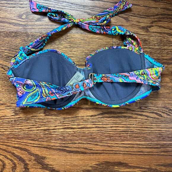 EUC Victorias Secret Padded Underwire Halter Bikini Top 34C Paisley Pattern Swim - Picture 2 of 3